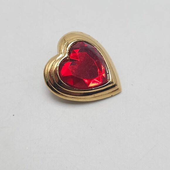 Heart Shaped Gold Tone Brooch With Red Gemstone Center - Picture 2 of 4